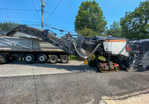 Asphalt Milling equipment in Peoria IL